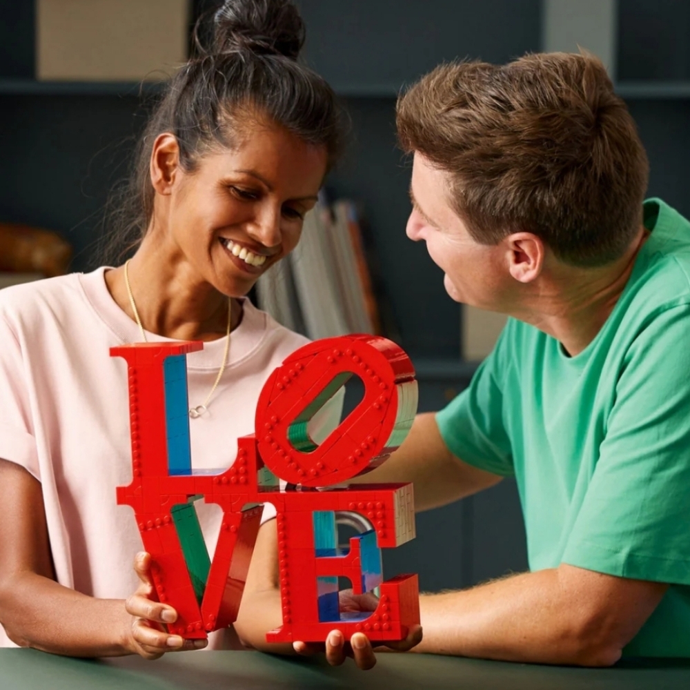 ❤️BUY 2 GET 1 FREE LEGO ART L❤️VE 31214, BRAND NEW WITH TAGS - Picture 4 of 16